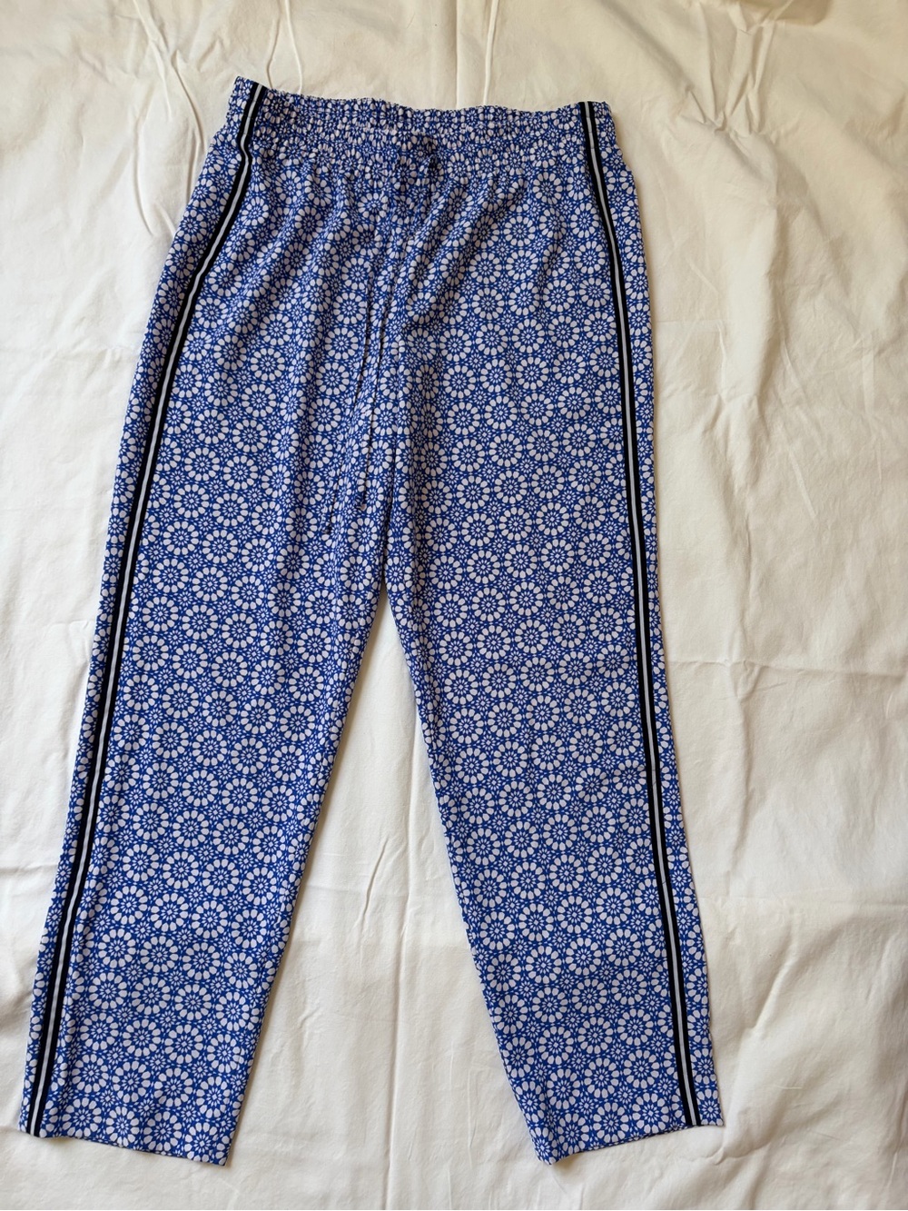 Talbots Blue Floral-Patterned Jogger Pants with Side Stripes
